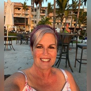 Meet your Posher, Sherry